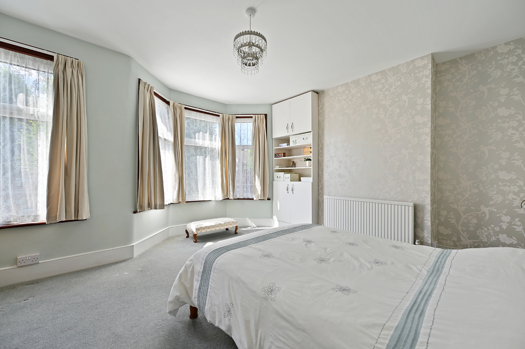 3 bed terraced house for sale in Regina Terrace, West Ealing, Northfields, London, W13  - Property Image 2