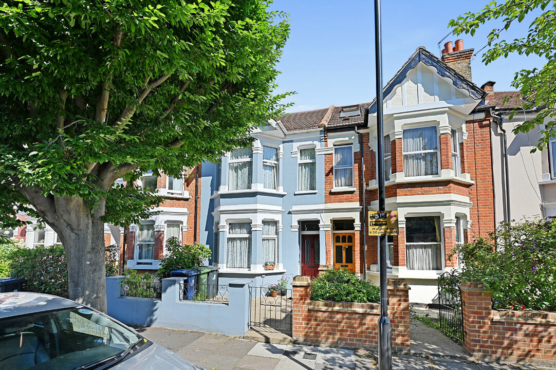 3 bed terraced house for sale in Regina Terrace, West Ealing, Northfields, London, W13 - Property Image 1