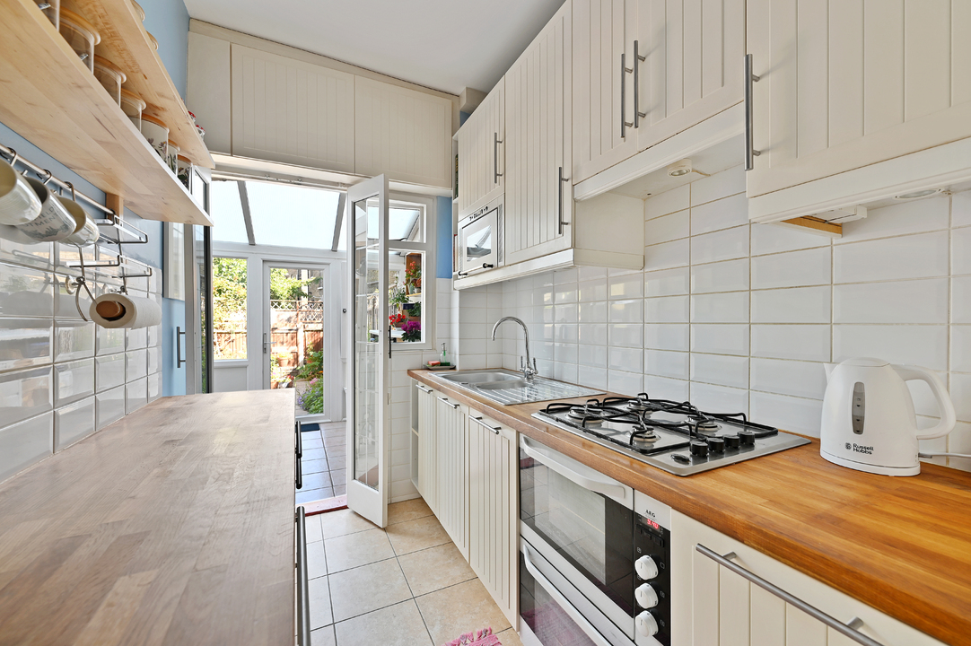 3 bed terraced house for sale in Regina Terrace, West Ealing, Northfields, London, W13  - Property Image 4