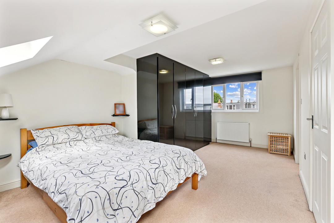 4 bed terraced house for sale in Mayfield Avenue, Ealing, London, W13  - Property Image 7