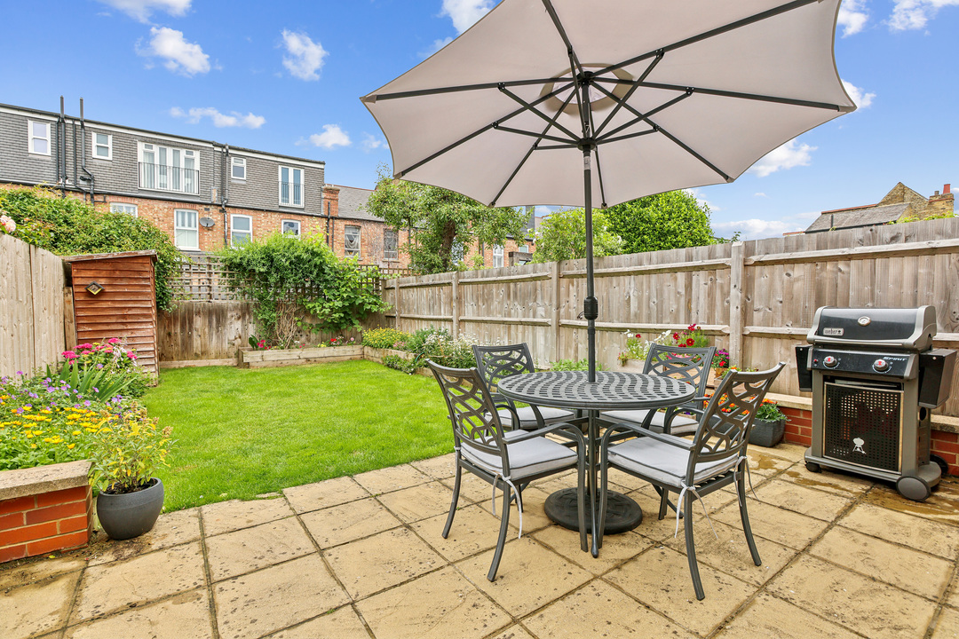 4 bed terraced house for sale in Mayfield Avenue, Ealing, London, W13  - Property Image 6