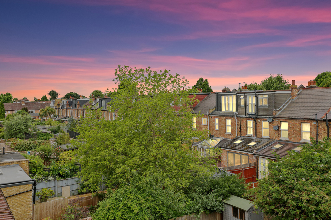 4 bed terraced house for sale in Mayfield Avenue, Ealing, London, W13  - Property Image 4