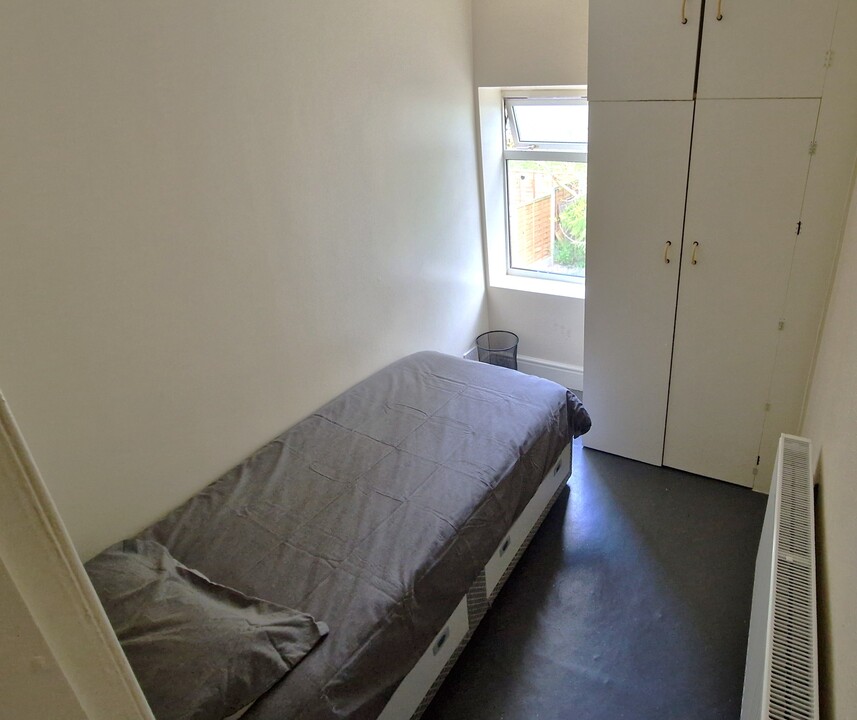 Single Male-Only Room to rent in Erdington, B24 (ref: 646629)