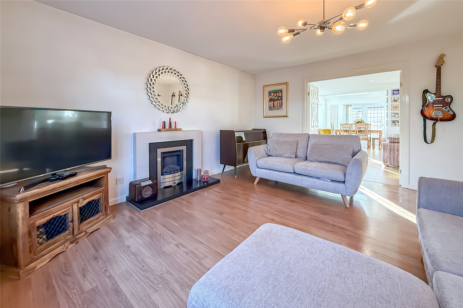 4 bed detached house for sale in Alzey Gardens, Harpenden, Hertfordshire, AL5 - Property Image 3