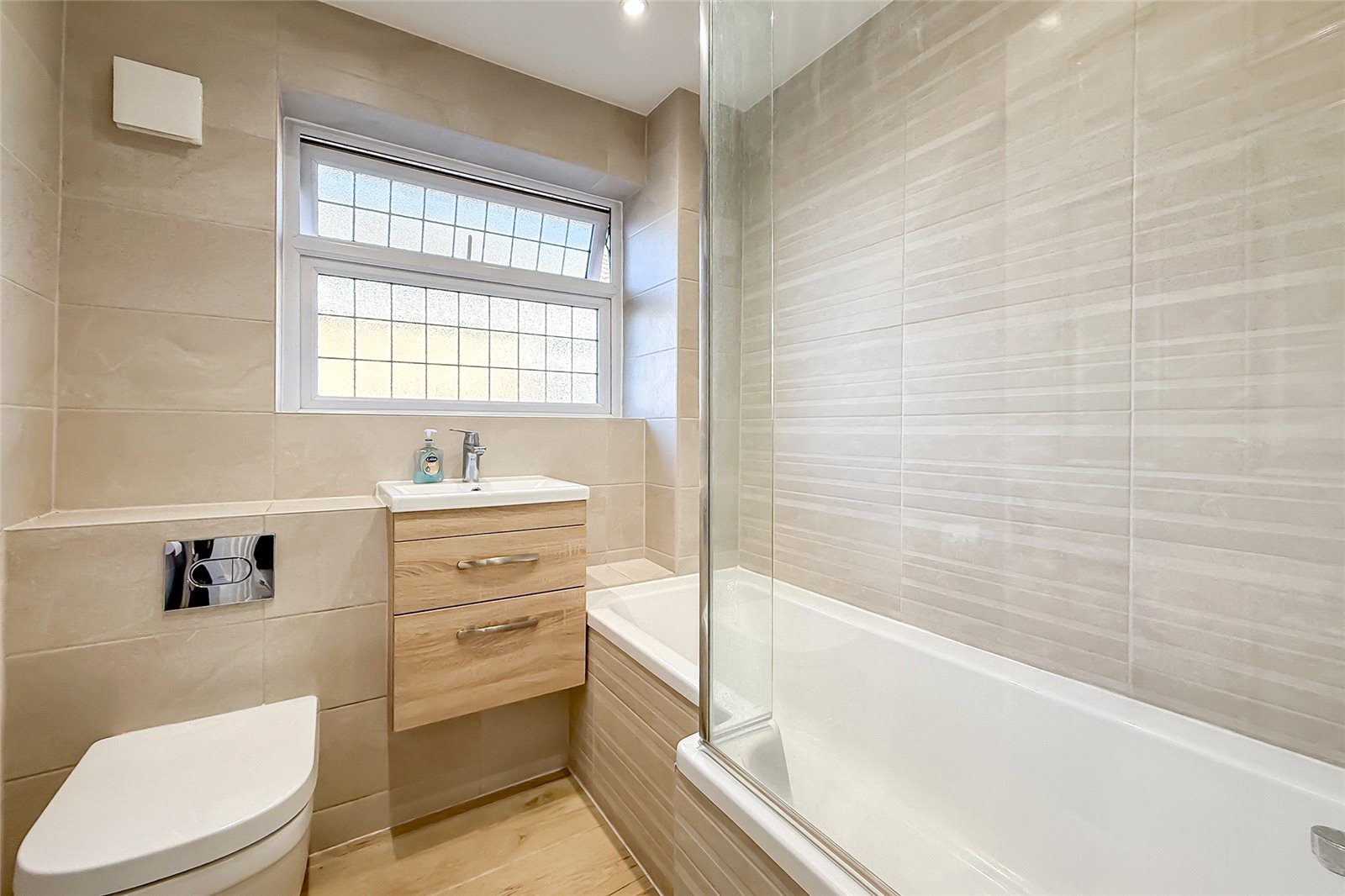4 bed detached house for sale in Alzey Gardens, Harpenden, Hertfordshire, AL5 - Property Image 10