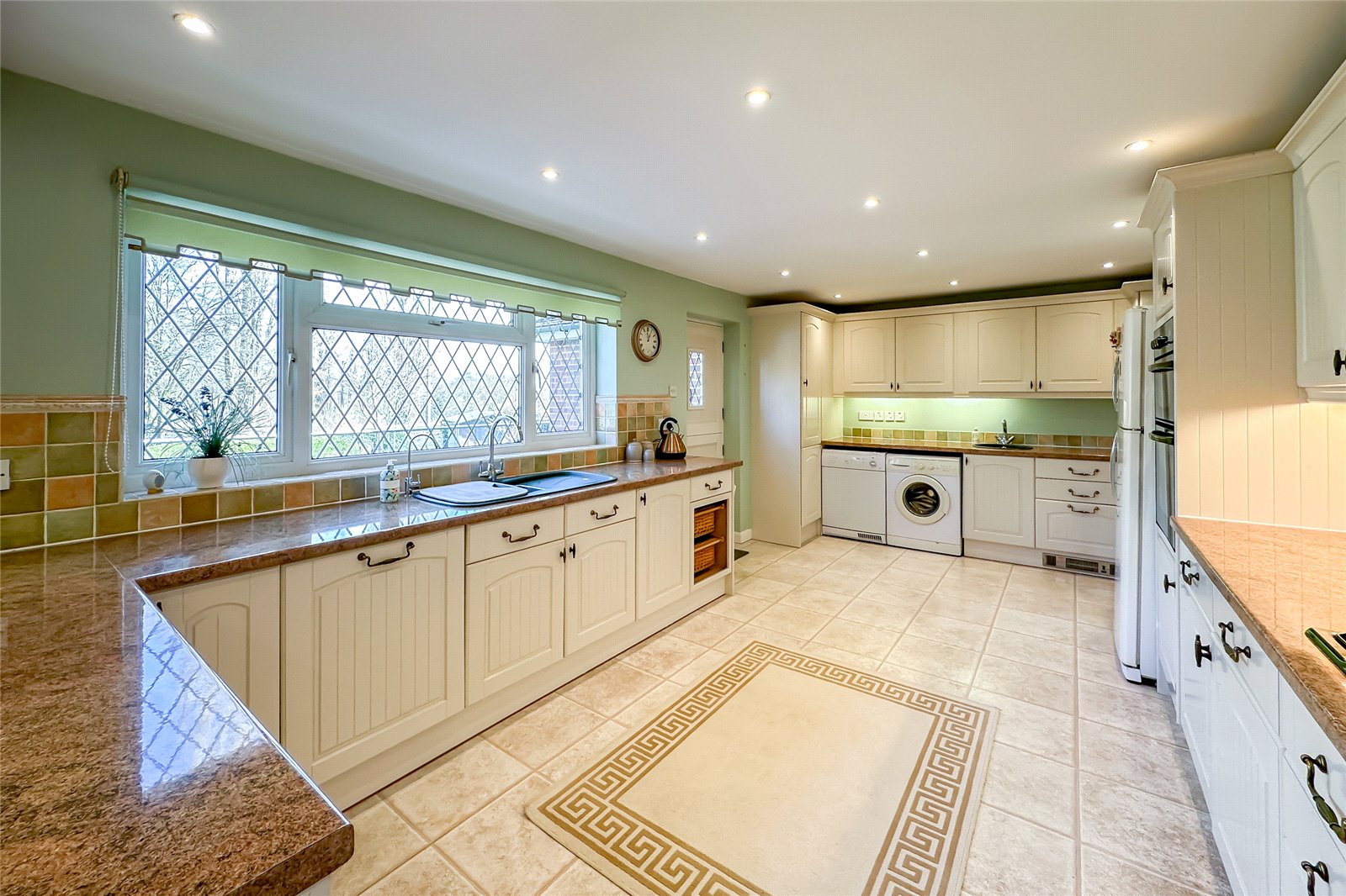3 bed for sale in Marquis Lane, Harpenden, Hertfordshire, AL5  - Property Image 2
