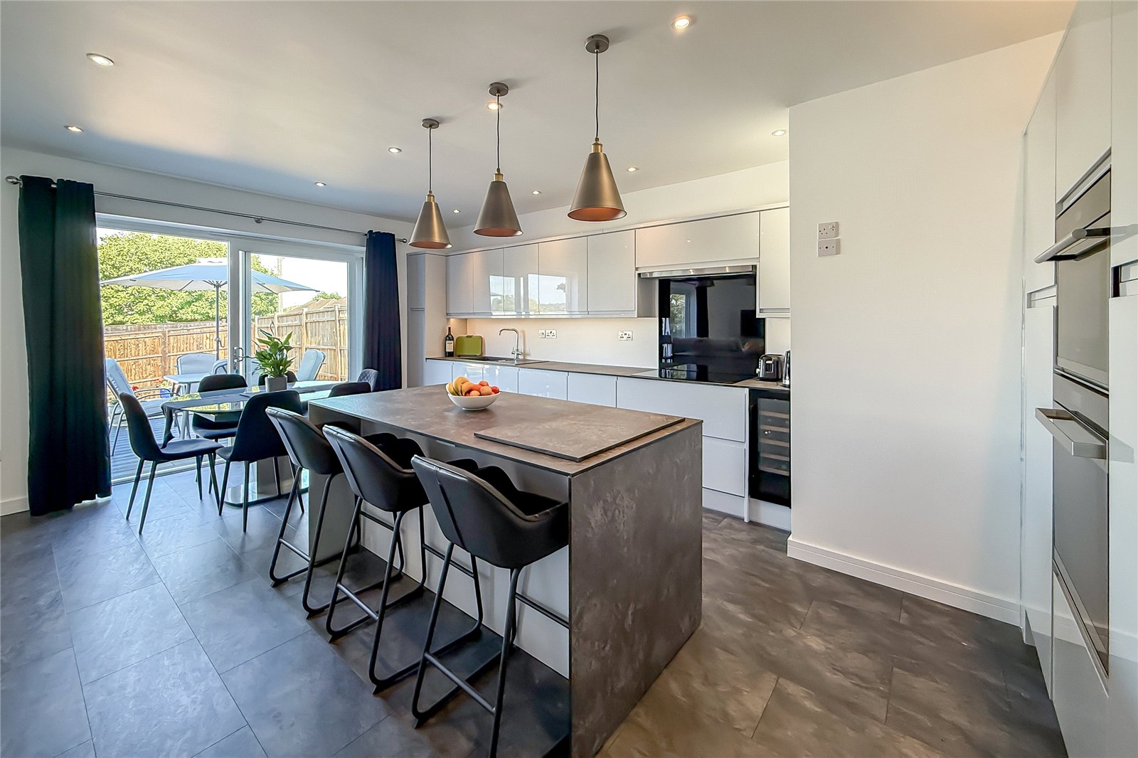 4 bed for sale in Brocket Road, Welwyn Garden City, Hertfordshire, AL8 - Property Image 4