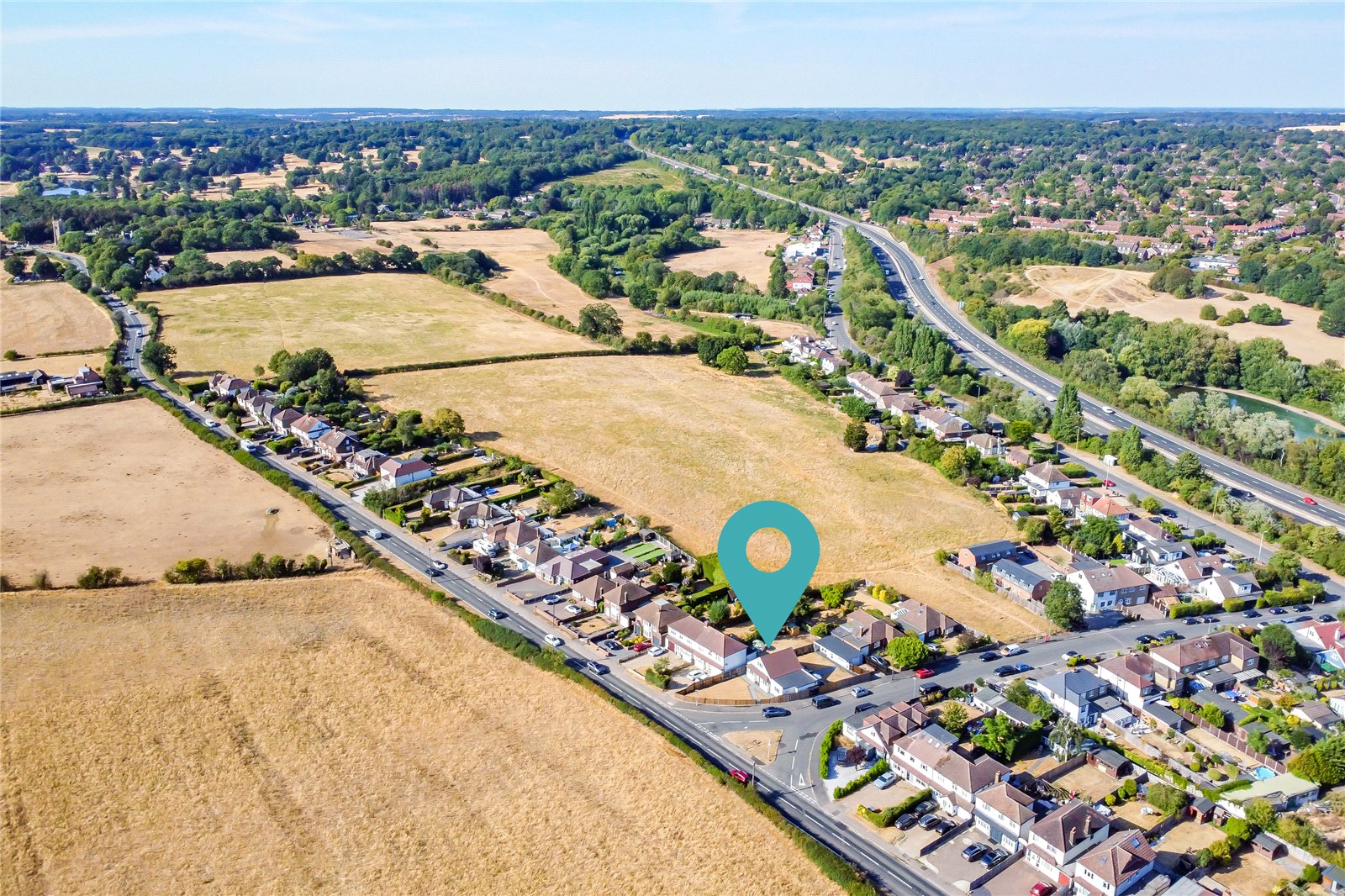4 bed for sale in Brocket Road, Welwyn Garden City, Hertfordshire, AL8 - Property Image 14