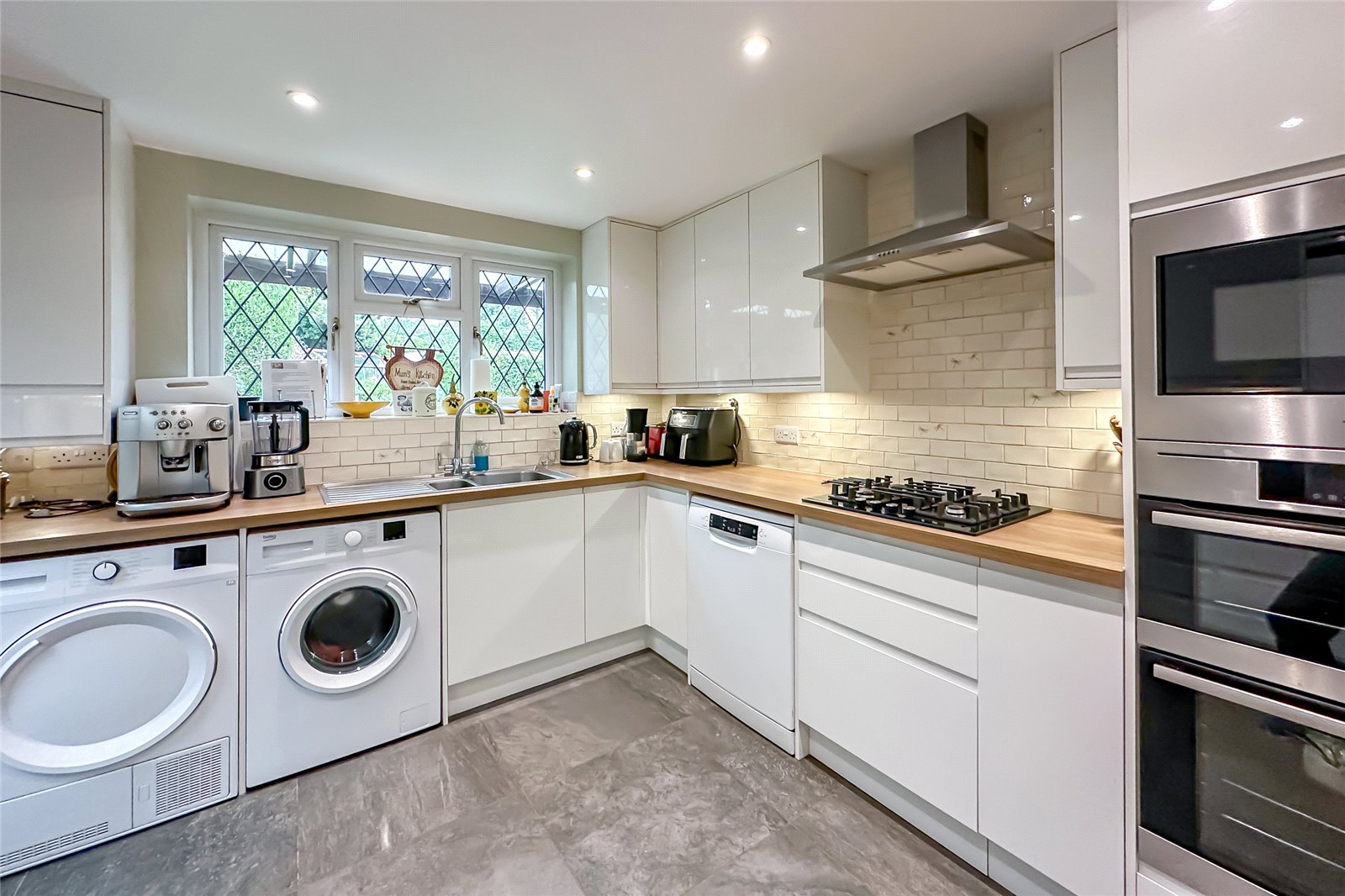 4 bed detached house for sale in Sibley Avenue, Harpenden, Hertfordshire, AL5  - Property Image 2