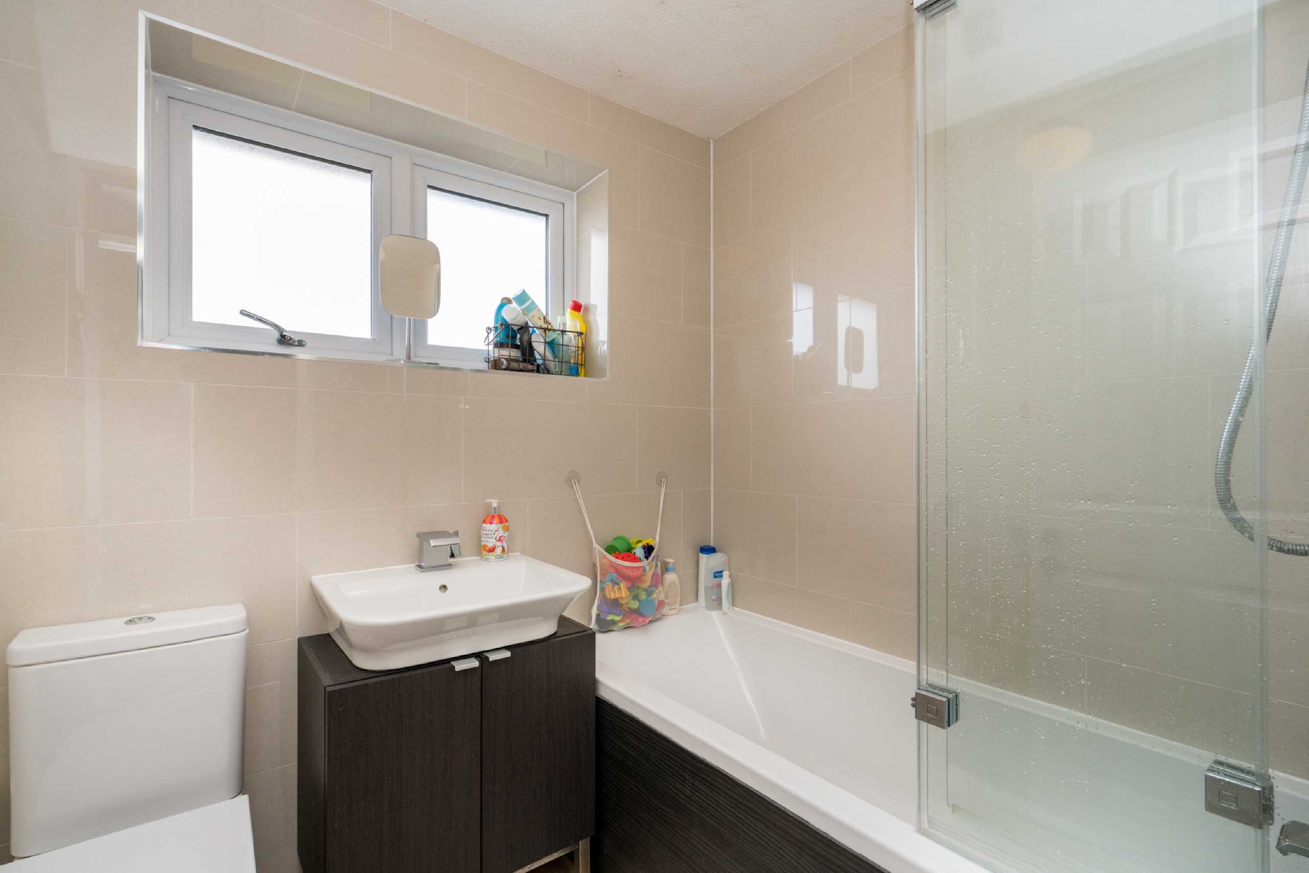 3 bed detached house to rent in Tarrant Drive, Harpenden, Hertfordshire, AL5  - Property Image 6