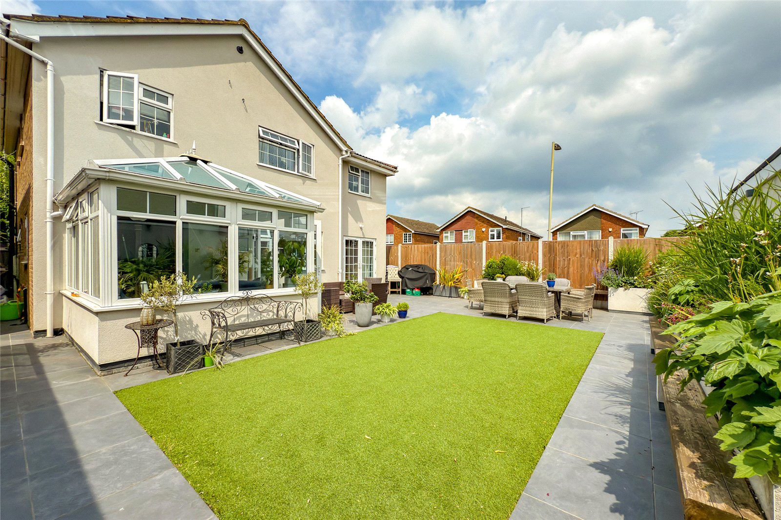 4 bed detached house for sale in Aldwickbury Crescent, Harpenden, Hertfordshire, AL5 - Property Image 14