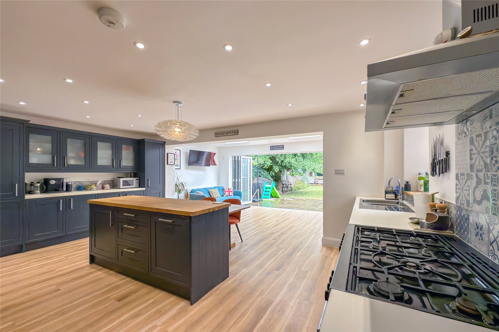 4 bed link detached house for sale in The Park, Redbourn, Hertfordshire, AL3  - Property Image 4