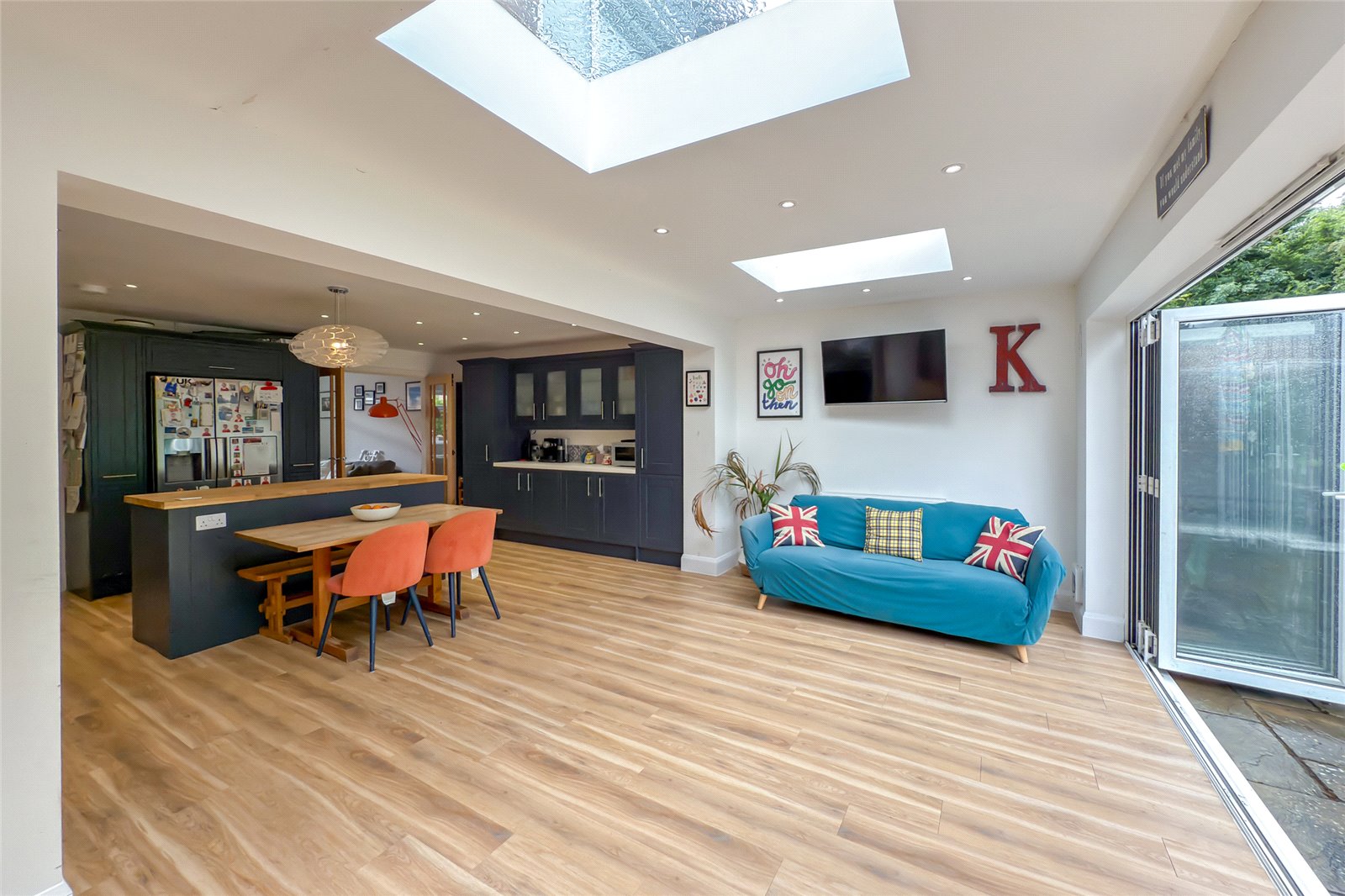 4 bed link detached house for sale in The Park, Redbourn, Hertfordshire, AL3  - Property Image 5