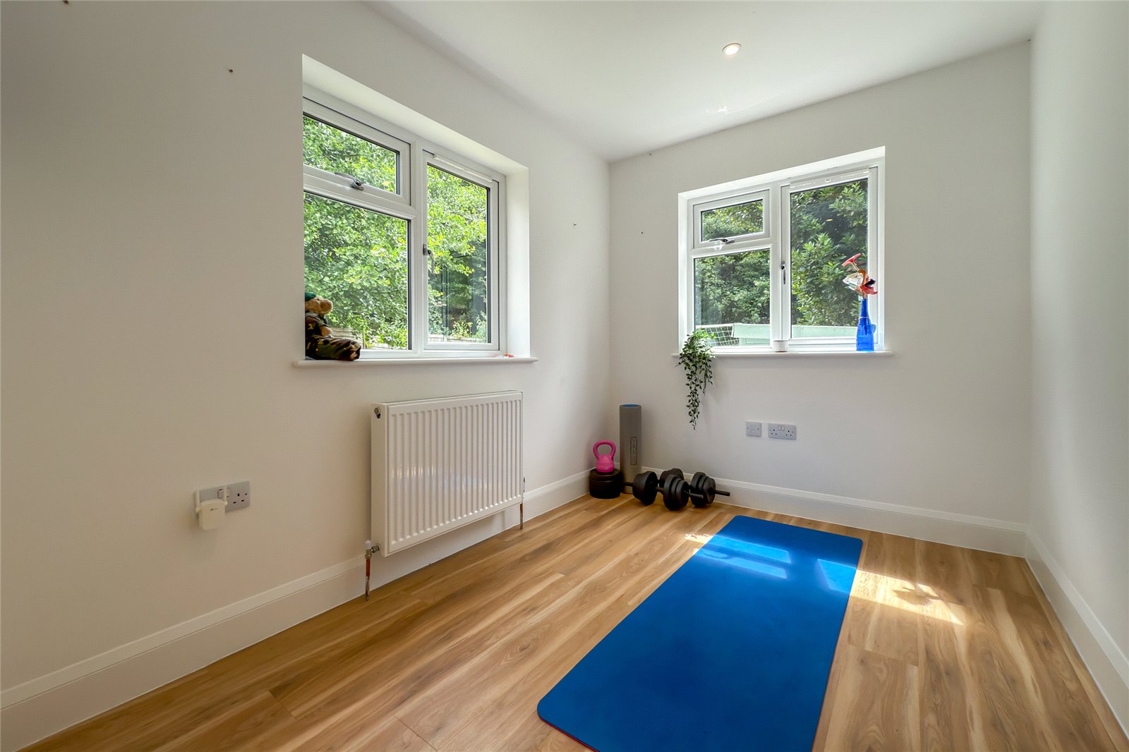 4 bed link detached house for sale in The Park, Redbourn, Hertfordshire, AL3  - Property Image 15