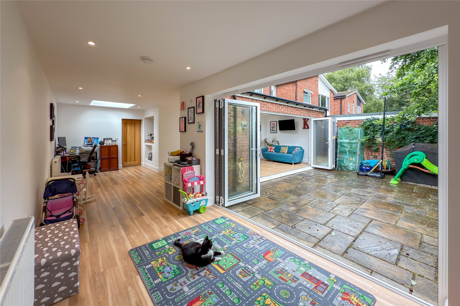 4 bed link detached house for sale in The Park, Redbourn, Hertfordshire, AL3  - Property Image 21
