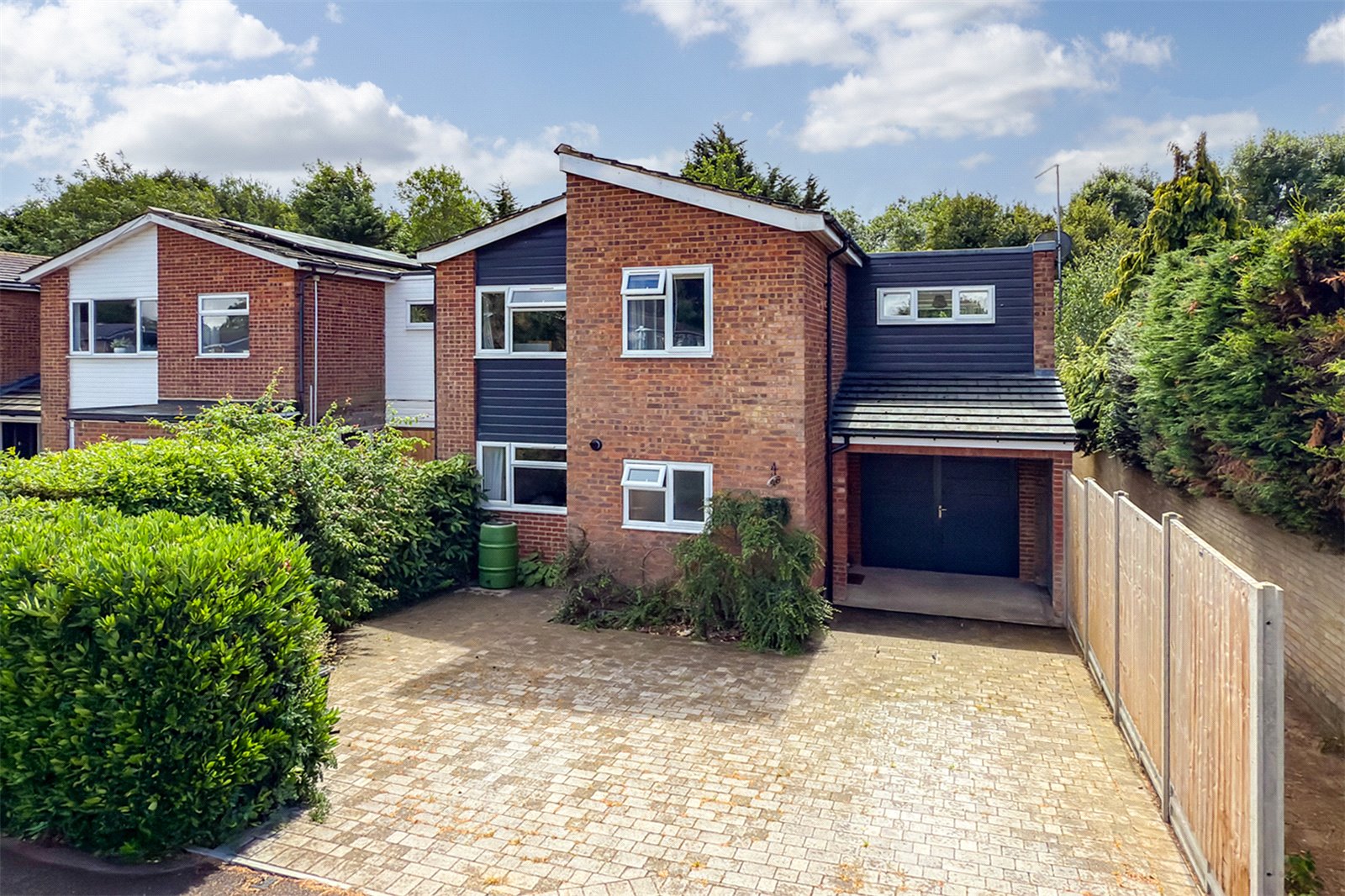 4 bed link detached house for sale in The Park, Redbourn, Hertfordshire, AL3