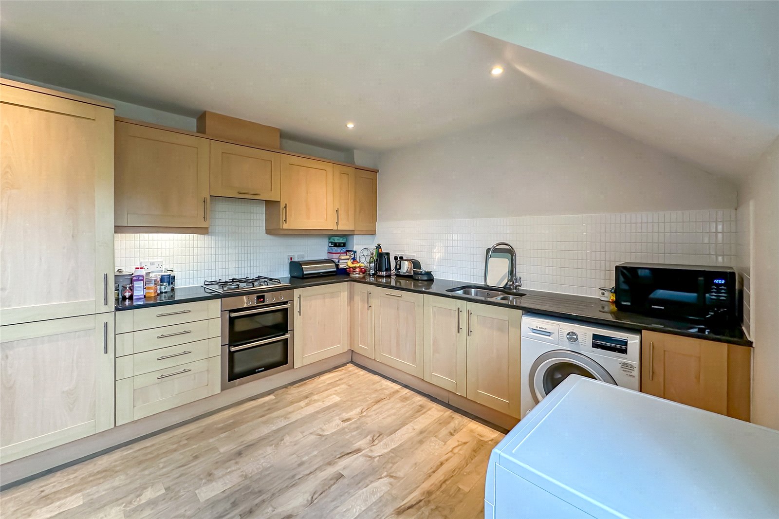 2 bed apartment for sale in Geescroft Walk, Harpenden, Hertfordshire, AL5  - Property Image 2