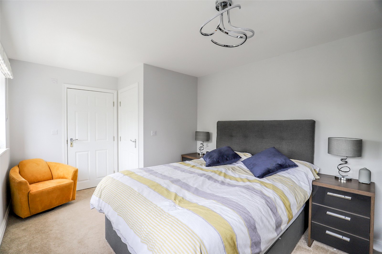2 bed apartment for sale in Millstone Way, Harpenden, Hertfordshire, AL5 - Property Image 9