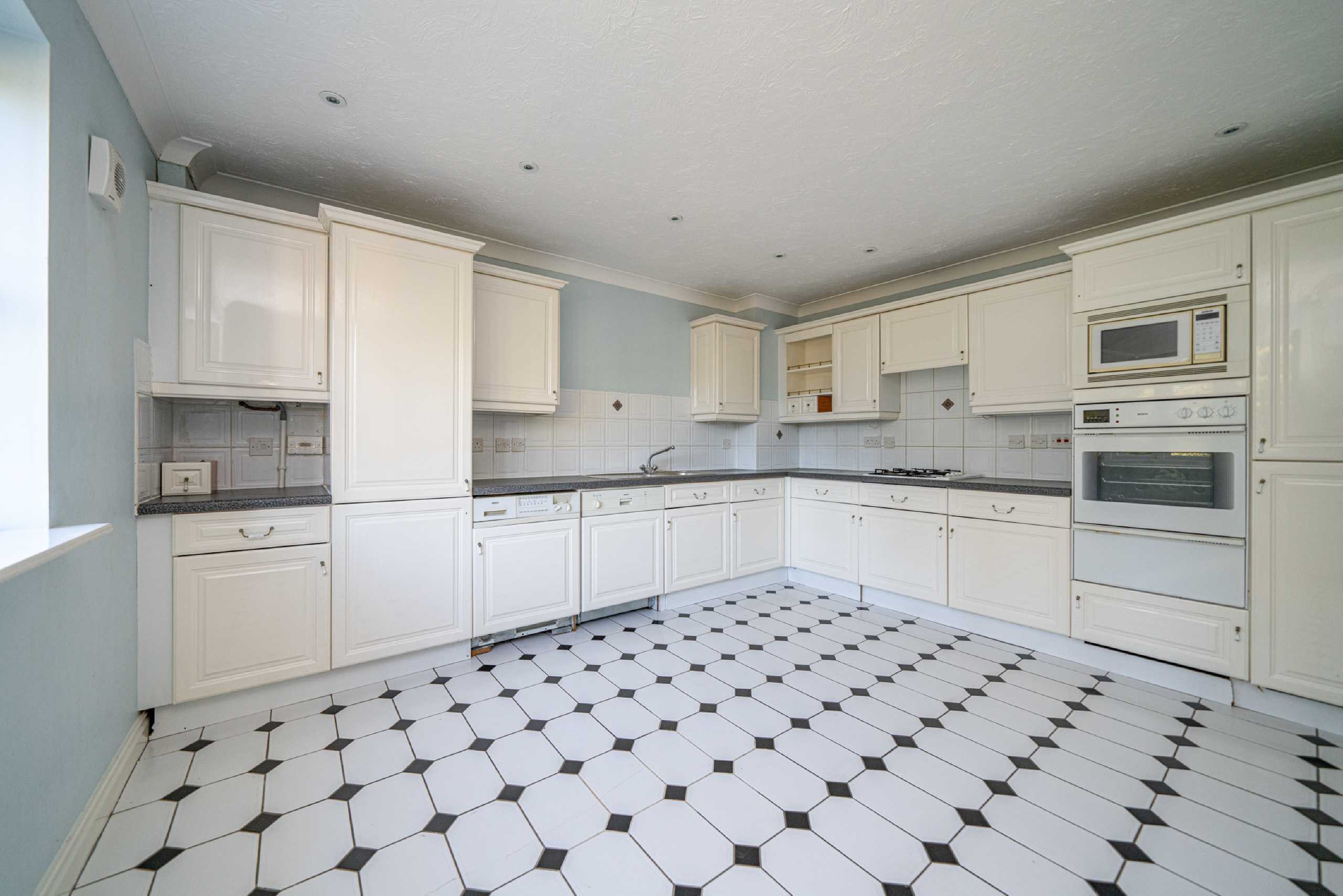 2 bed apartment to rent in Sir Josephs Walk, Harpenden, Hertfordshire, AL5  - Property Image 11