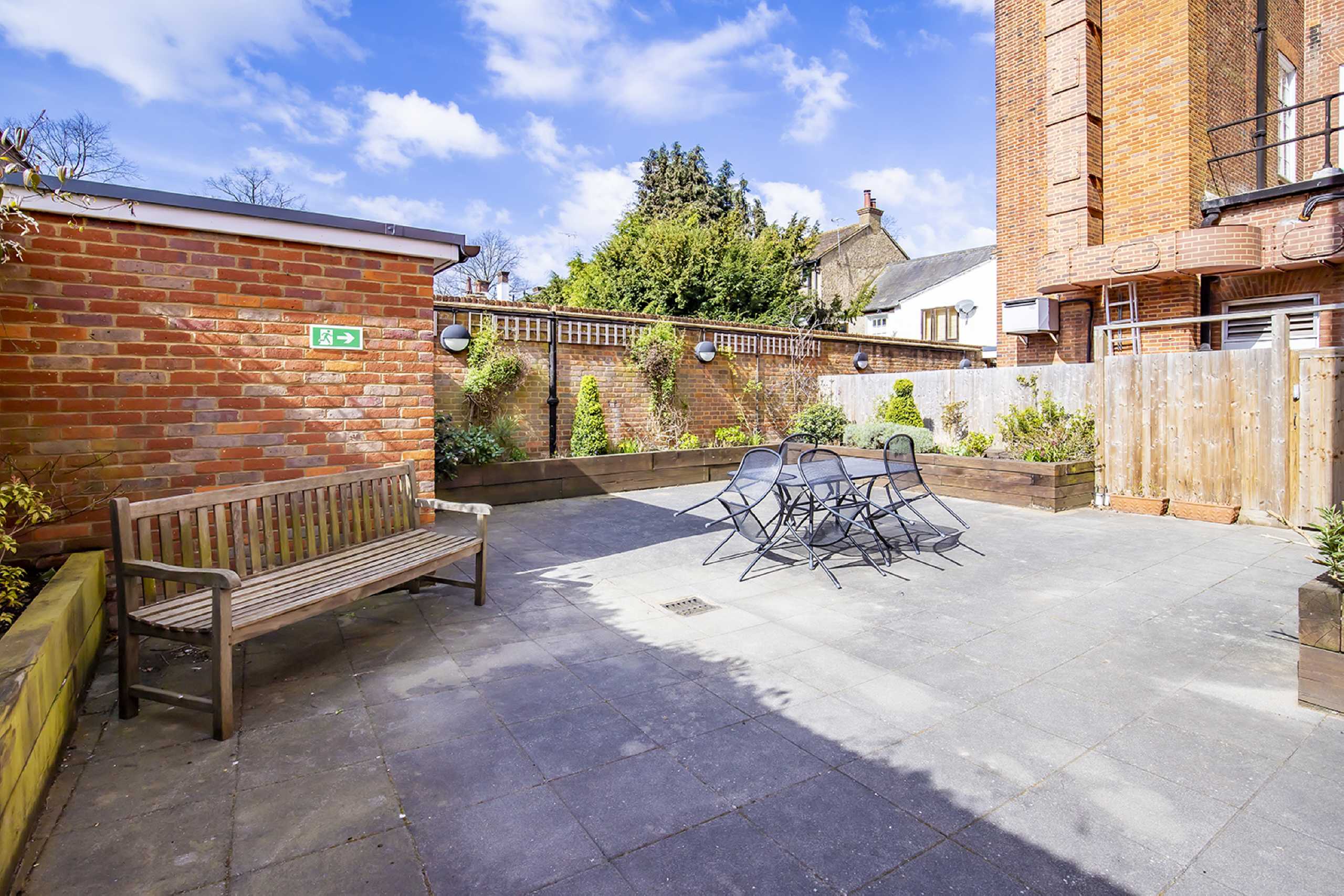 2 bed apartment to rent in Old Post House, 20 Arden Grove, Harpenden, Hertfordshire, AL5  - Property Image 17