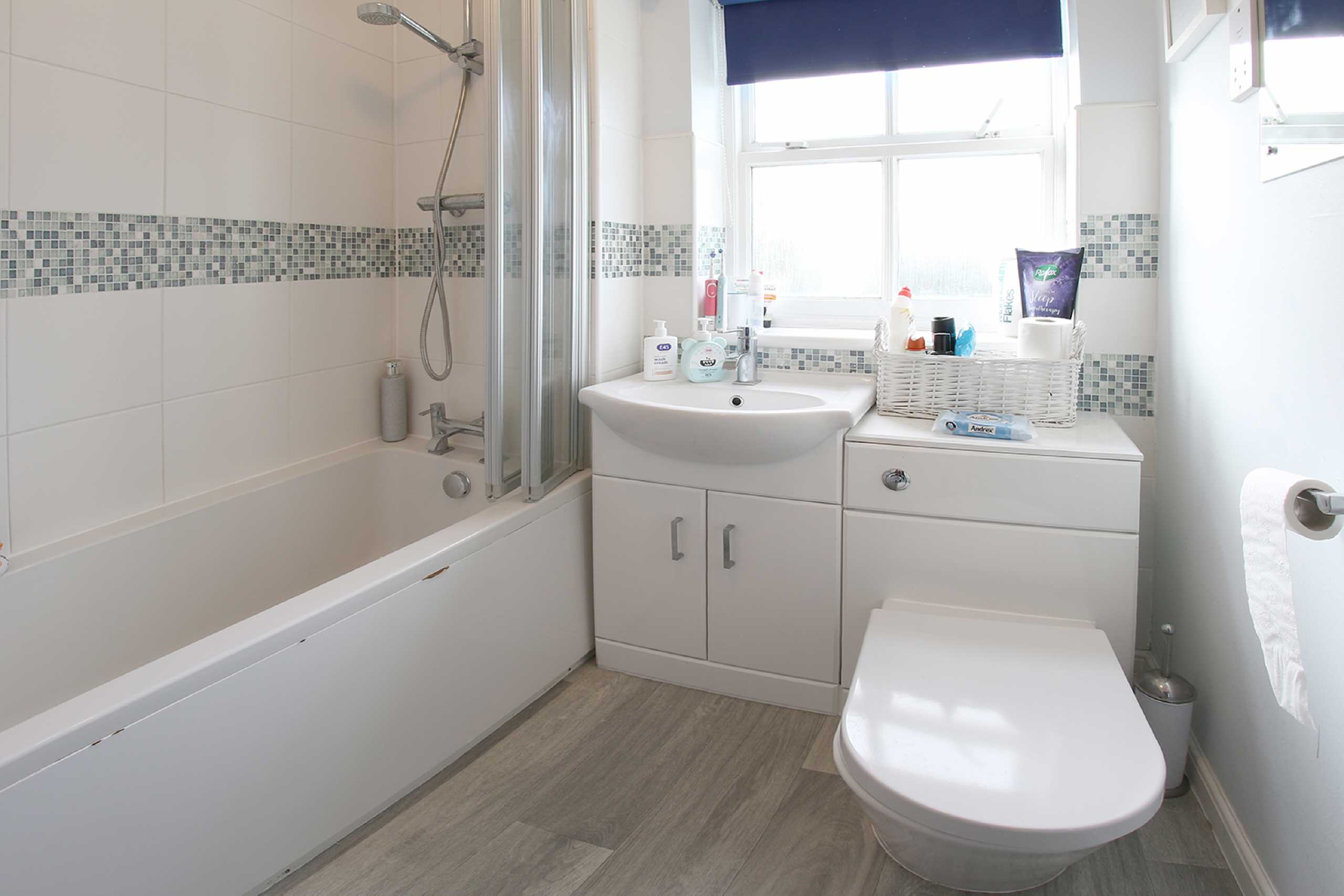 3 bed semi-detached house to rent in Gordons Walk, Harpenden, Hertfordshire, AL5 - Property Image 11