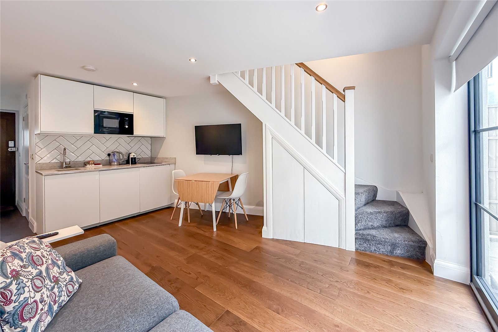 5 bed semi-detached house for sale in Ox Lane, Harpenden, Hertfordshire, AL5  - Property Image 15