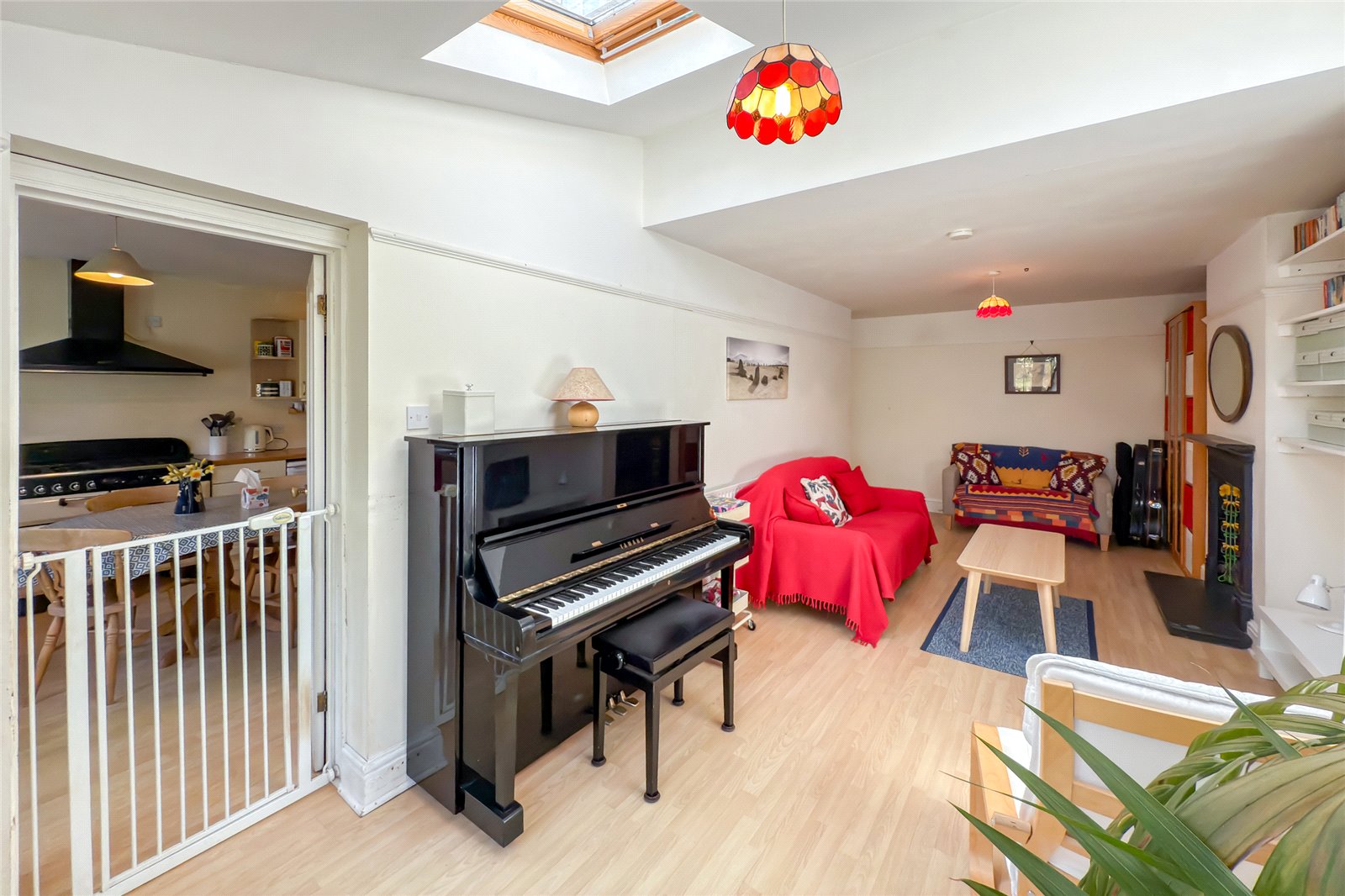 3 bed semi-detached house for sale in Grove Avenue, Harpenden, Hertfordshire, AL5 - Property Image 5