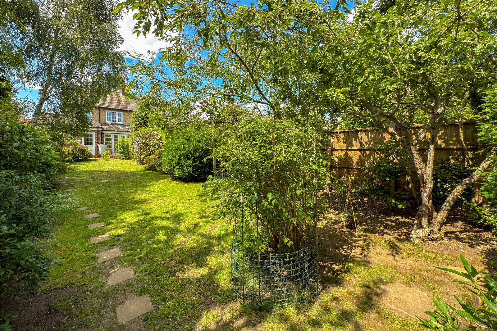 3 bed semi-detached house for sale in Grove Avenue, Harpenden, Hertfordshire, AL5 - Property Image 12