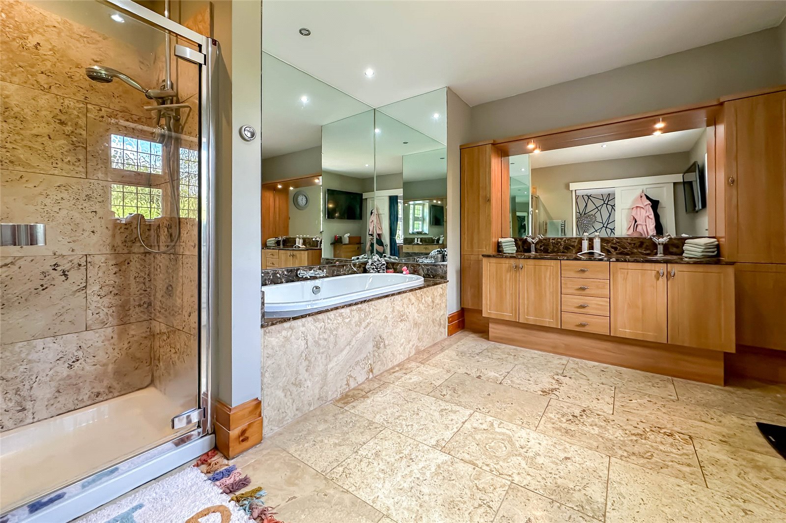 5 bed detached house for sale in Ludlow Avenue, Luton, Beds, LU1  - Property Image 12