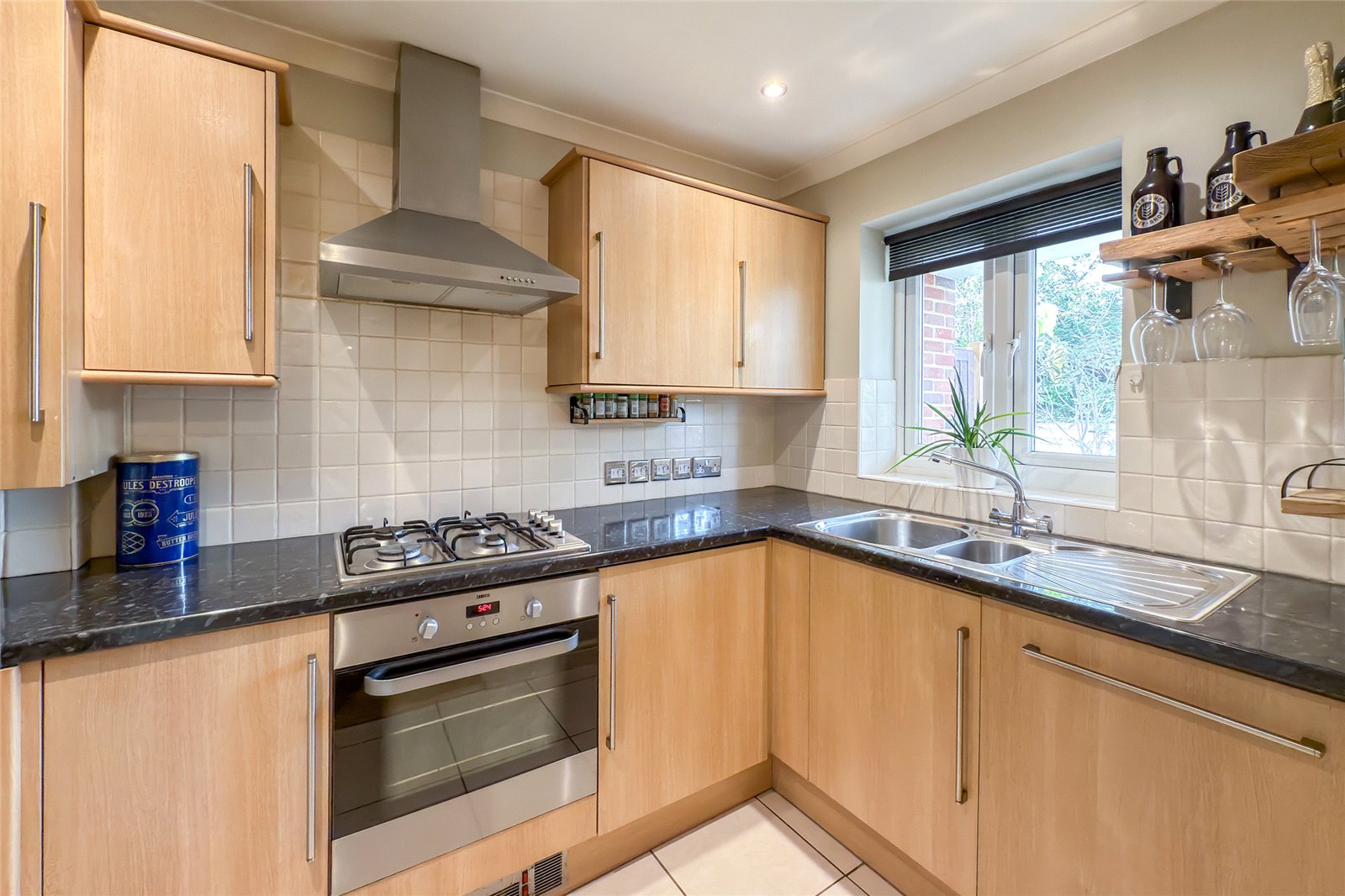 3 bed semi-detached house for sale in Riverford Close, Harpenden, Hertfordshire, AL5 - Property Image 2