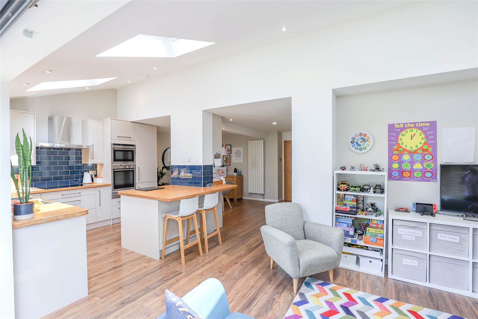 3 bed semi-detached house to rent in Cranbourne Drive, Harpenden, Hertfordshire, AL5  - Property Image 2
