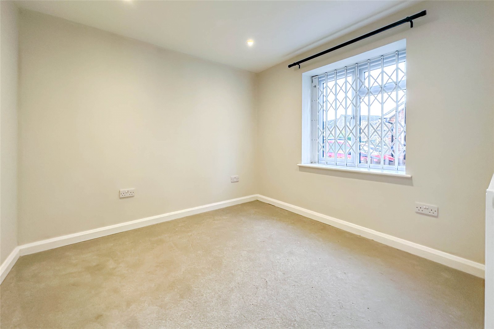 1 bed apartment to rent in Crown Street, Redbourn, St. Albans, Hertfordshire, AL3  - Property Image 2
