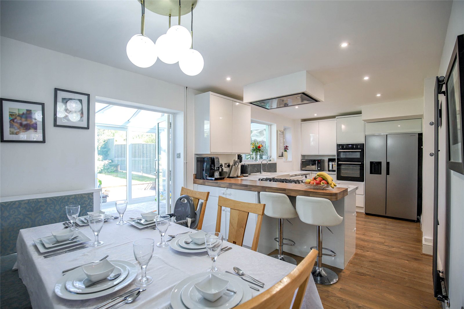3 bed terraced house for sale in Porters Hill, Harpenden, Hertfordshire, AL5  - Property Image 2