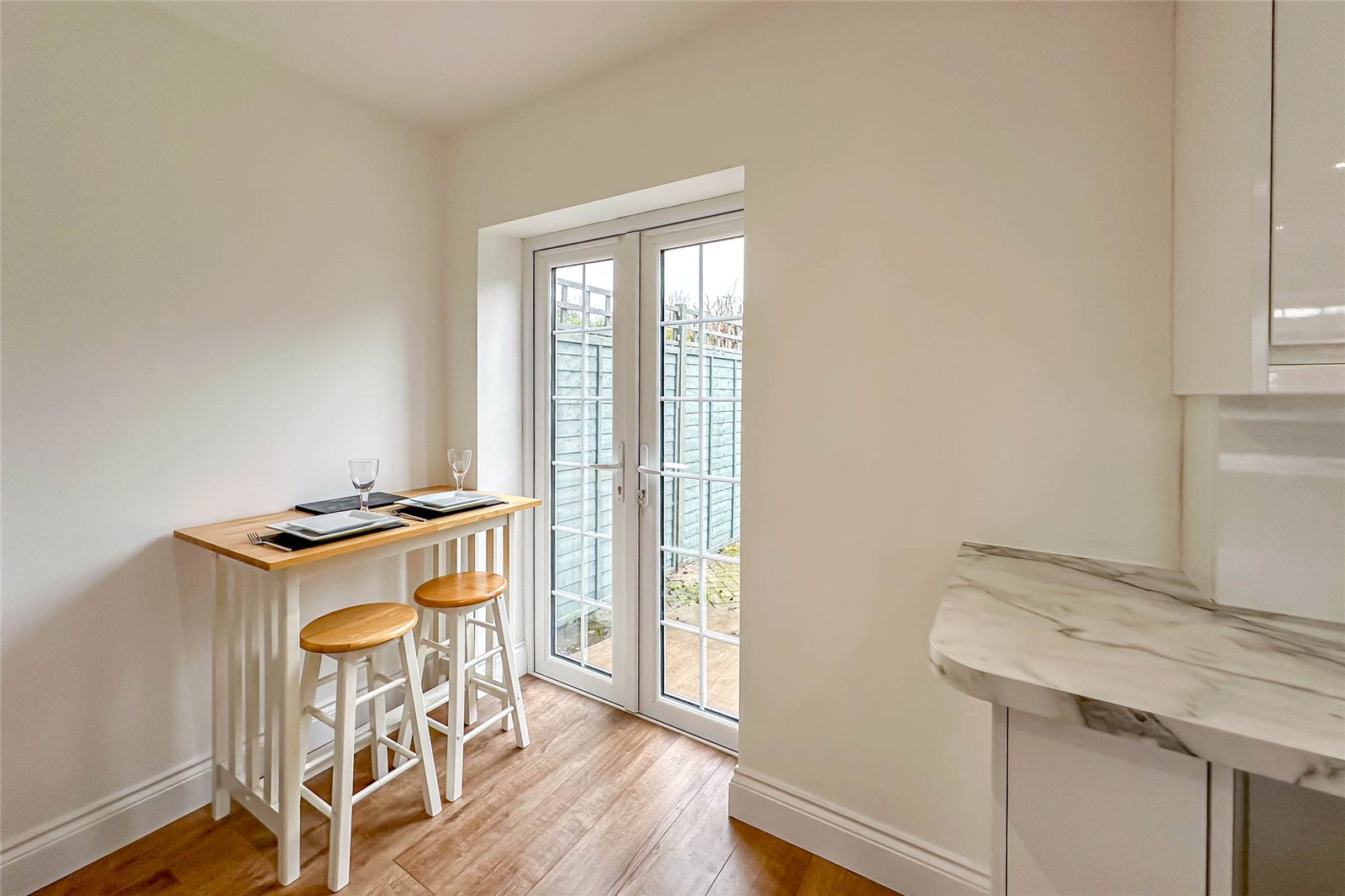 2 bed end of terrace house for sale in Porters Hill, Harpenden, Hertfordshire, AL5 - Property Image 5