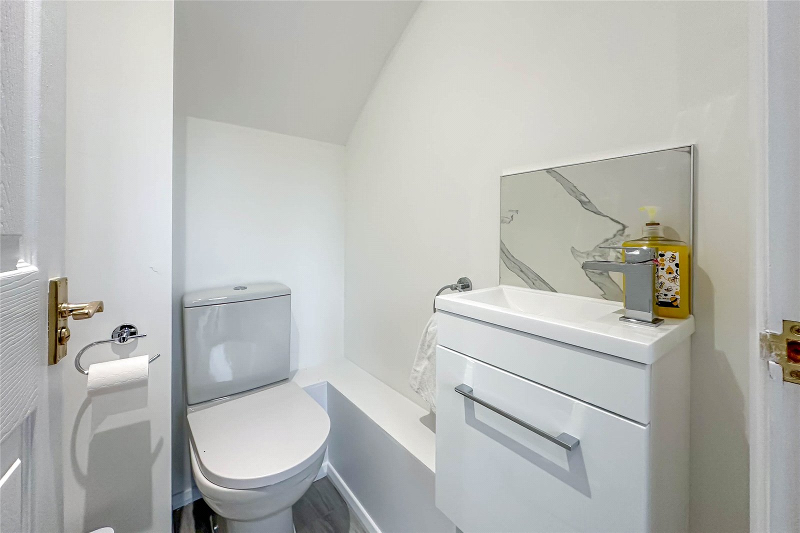 2 bed end of terrace house for sale in Porters Hill, Harpenden, Hertfordshire, AL5 - Property Image 14