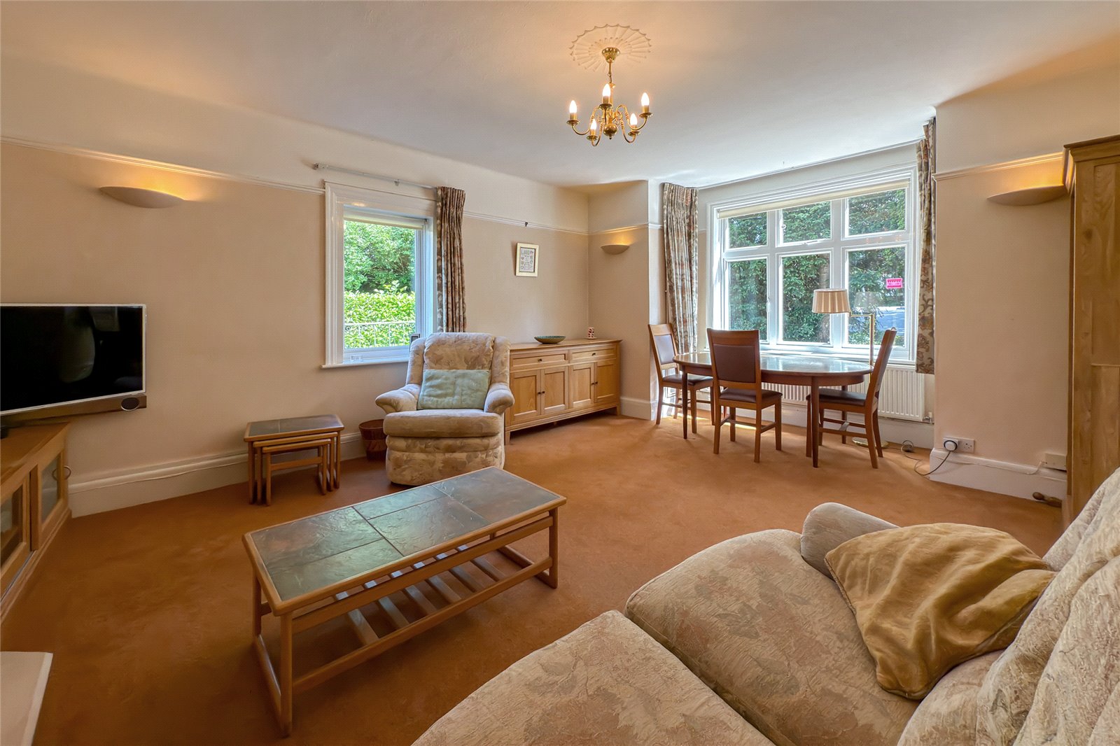 5 bed detached house for sale in Roundwood Lane, Harpenden, Hertfordshire, AL5  - Property Image 3