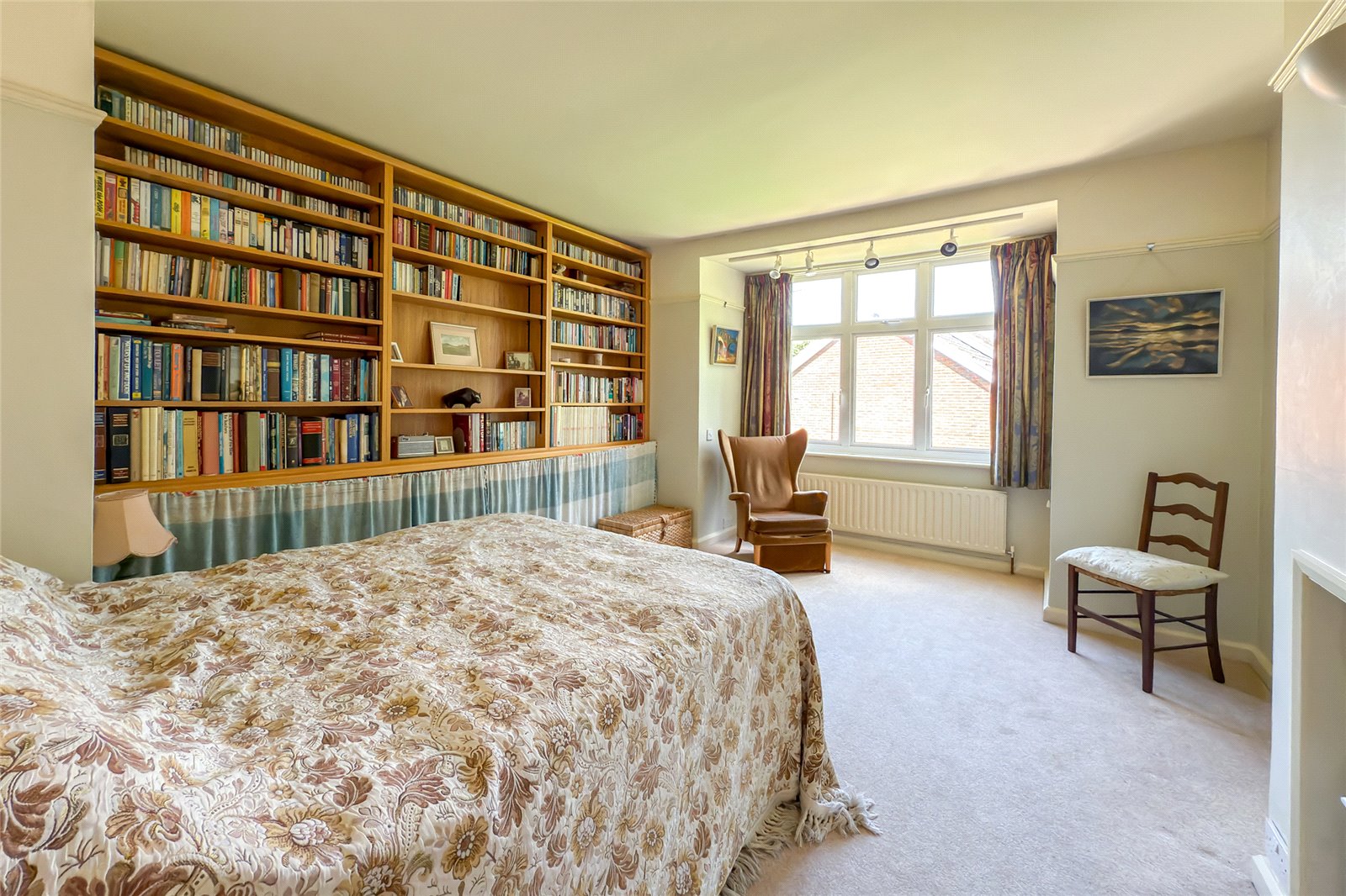 5 bed detached house for sale in Roundwood Lane, Harpenden, Hertfordshire, AL5  - Property Image 8
