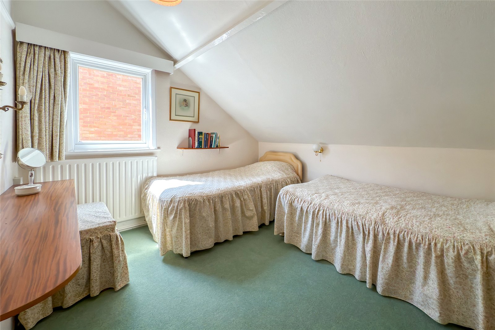 5 bed detached house for sale in Roundwood Lane, Harpenden, Hertfordshire, AL5  - Property Image 10