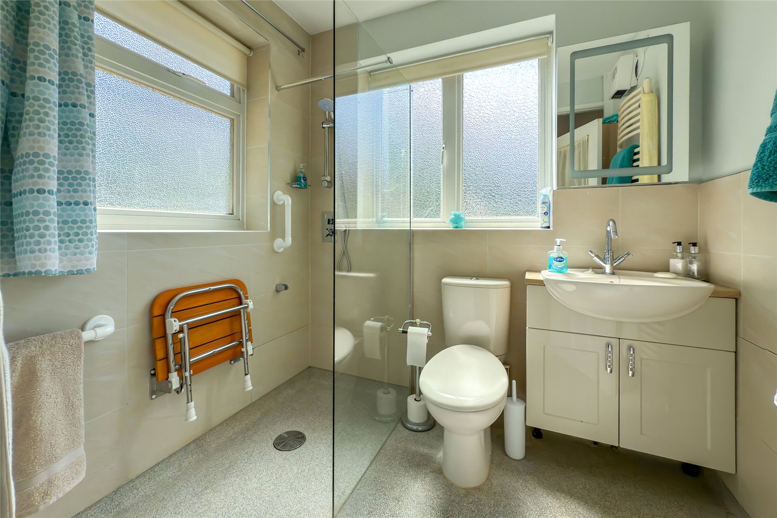 5 bed detached house for sale in Roundwood Lane, Harpenden, Hertfordshire, AL5  - Property Image 20