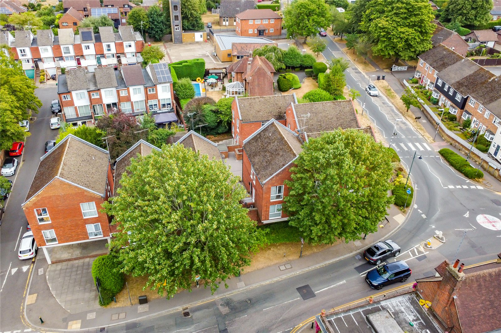 3 bed apartment for sale in High Street, Wheathampstead, Hertfordshire, AL4 - Property Image 11