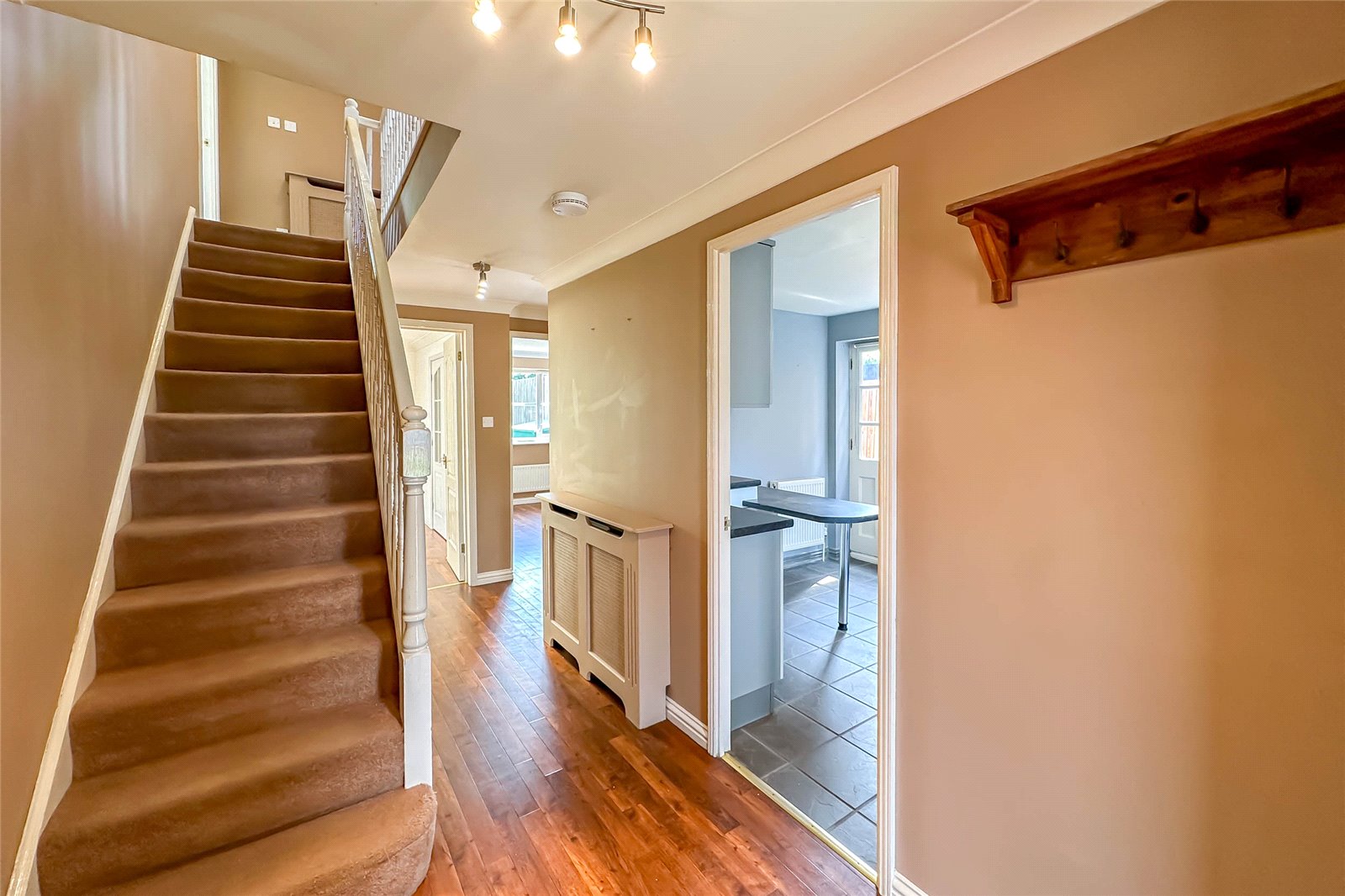 4 bed house to rent in Otterton Close, Harpenden, Hertfordshire, AL5  - Property Image 6