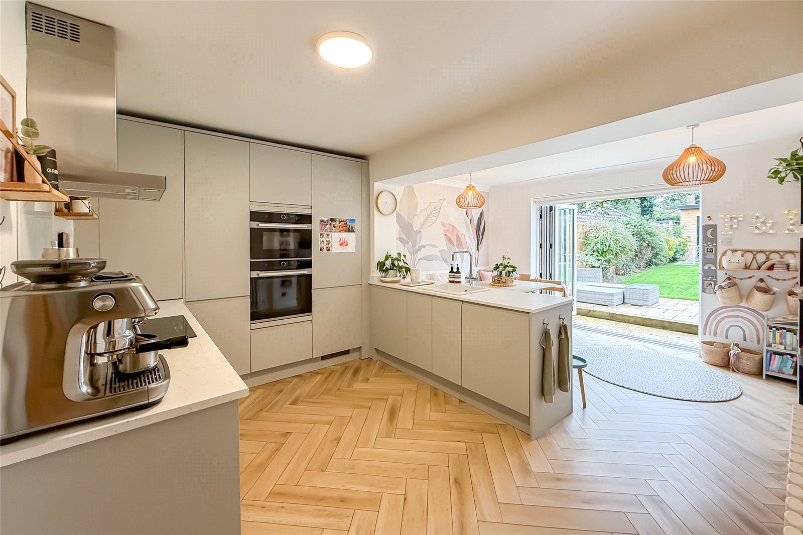4 bed semi-detached house for sale in Hyde View Road, Harpenden, Hertfordshire, AL5  - Property Image 2