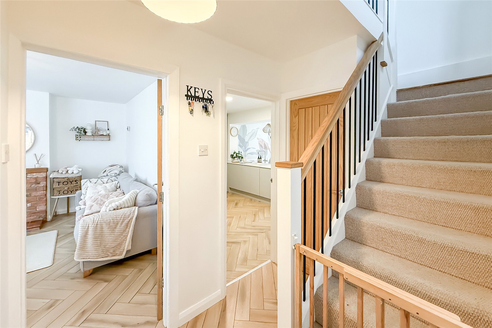 4 bed semi-detached house for sale in Hyde View Road, Harpenden, Hertfordshire, AL5  - Property Image 6