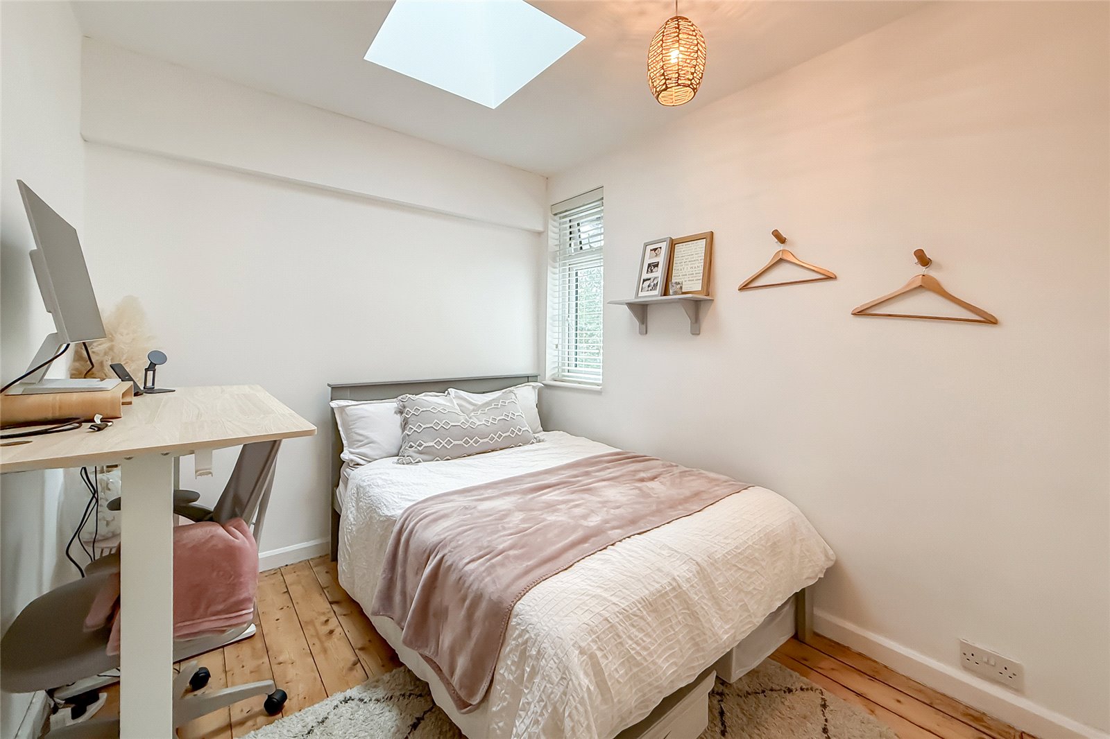 4 bed semi-detached house for sale in Hyde View Road, Harpenden, Hertfordshire, AL5  - Property Image 8