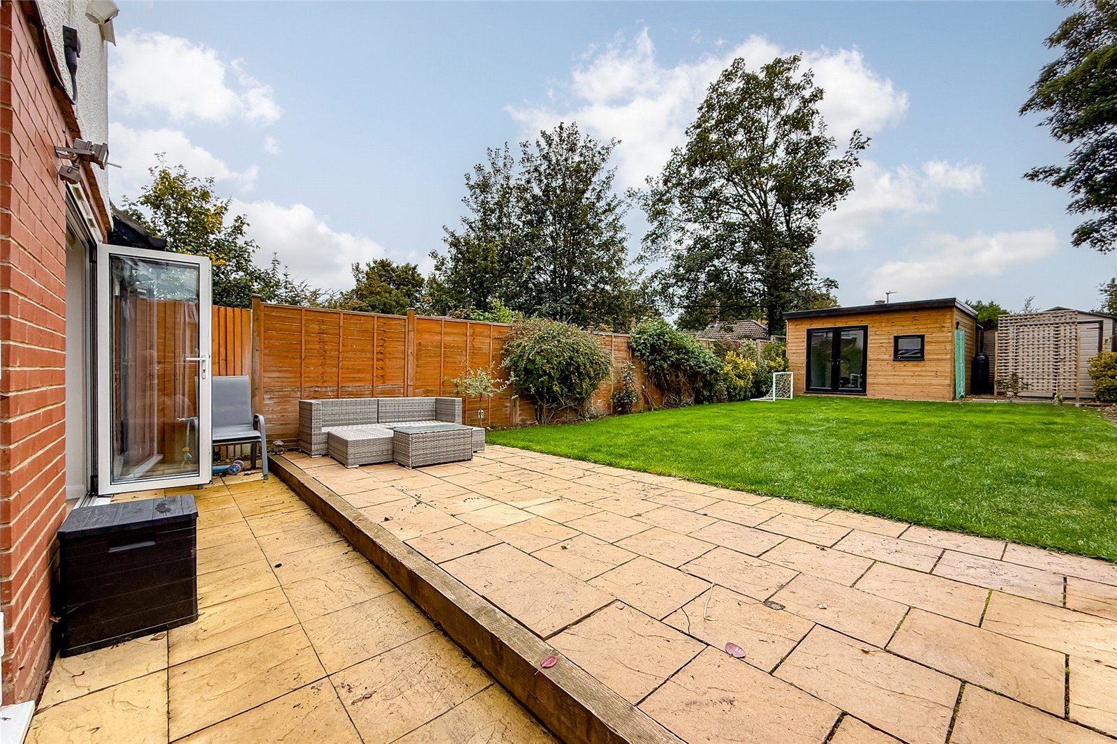 4 bed semi-detached house for sale in Hyde View Road, Harpenden, Hertfordshire, AL5  - Property Image 12