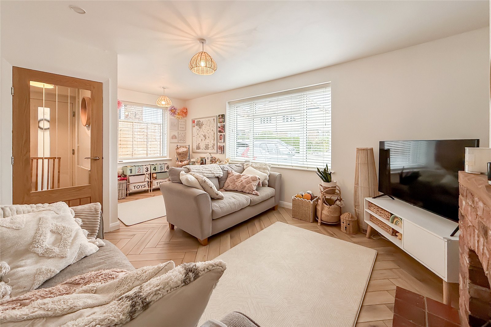 4 bed semi-detached house for sale in Hyde View Road, Harpenden, Hertfordshire, AL5  - Property Image 18
