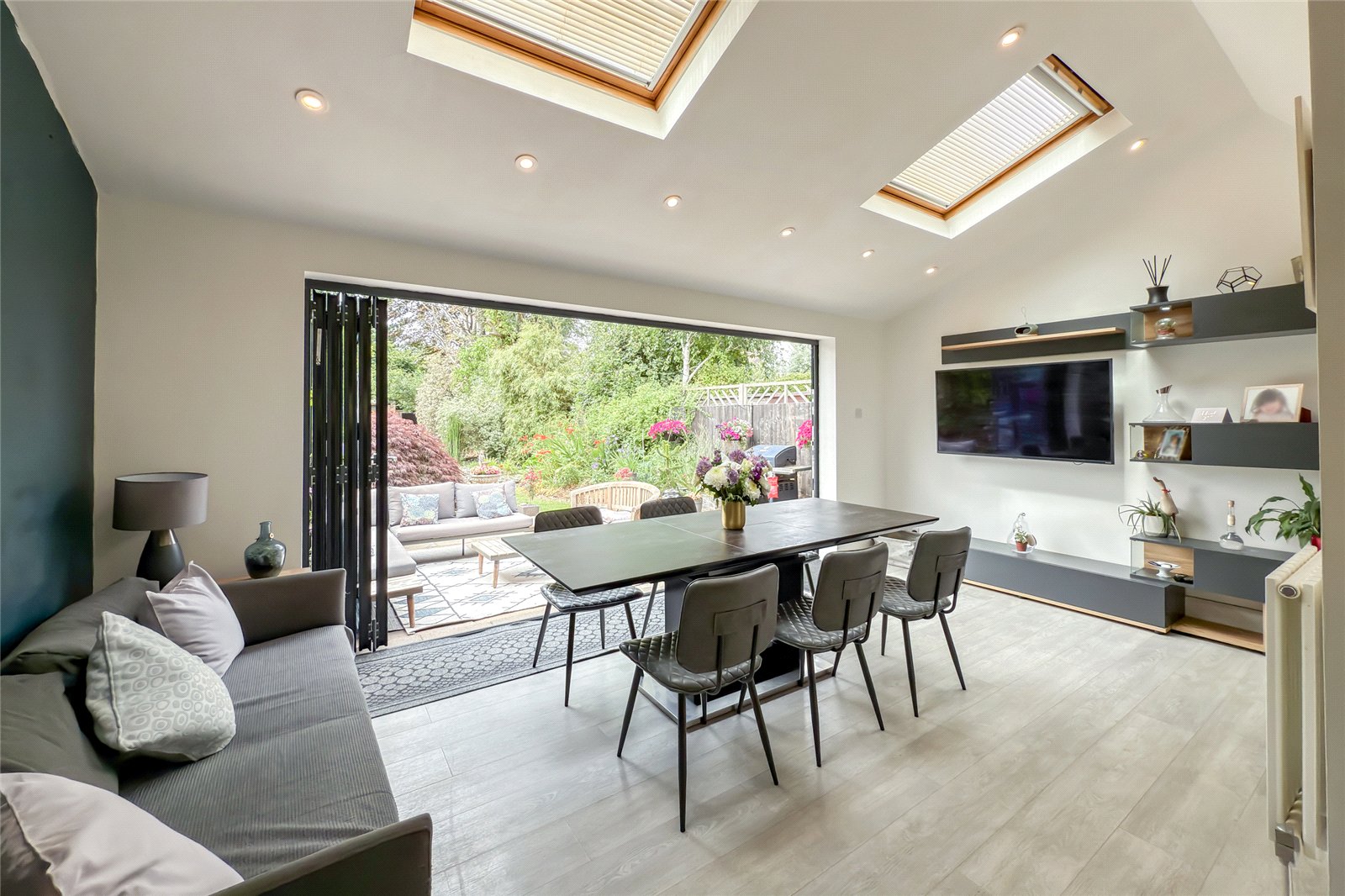 4 bed semi-detached house for sale in Overstone Road, Harpenden, Hertfordshire, AL5  - Property Image 5