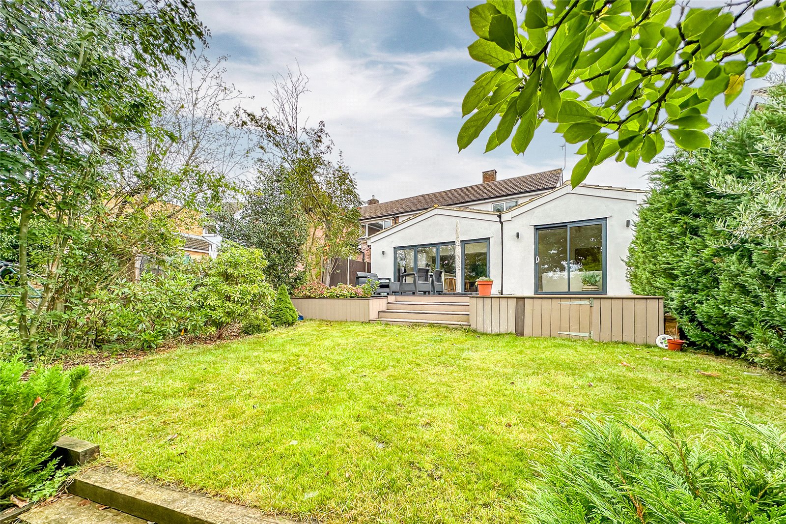 4 bed semi-detached house for sale in Barnfield Road, St. Albans, Hertfordshire, AL4 - Property Image 12
