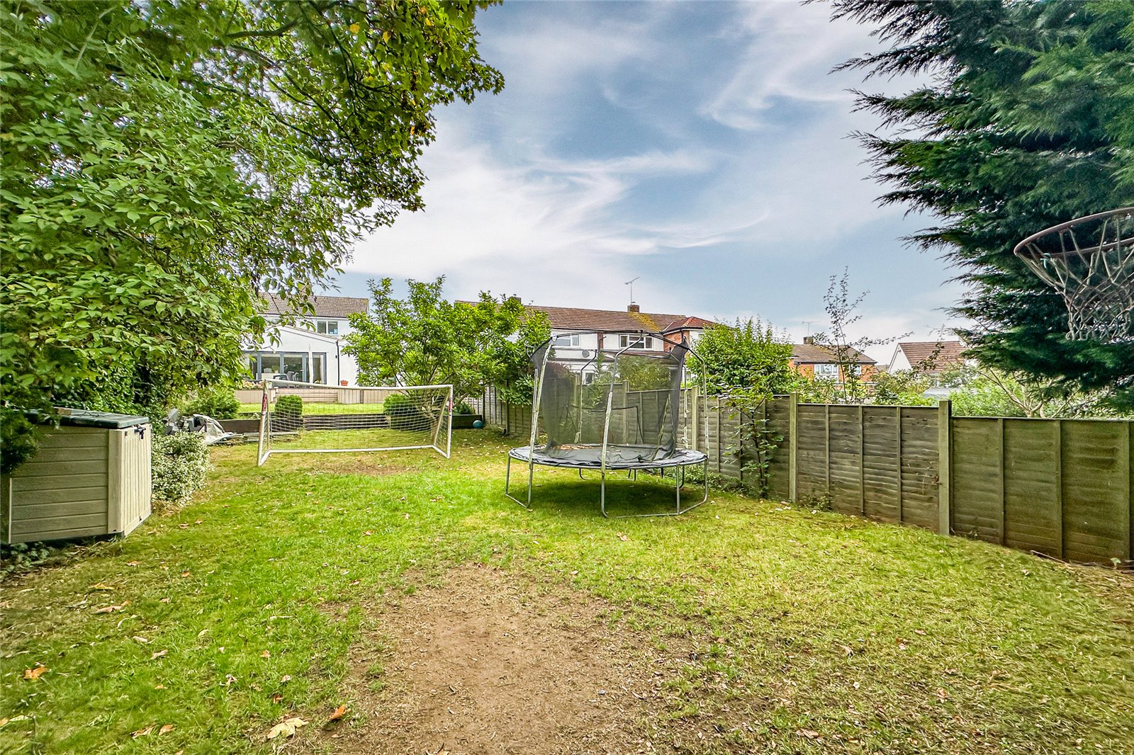 4 bed semi-detached house for sale in Barnfield Road, St. Albans, Hertfordshire, AL4 - Property Image 13