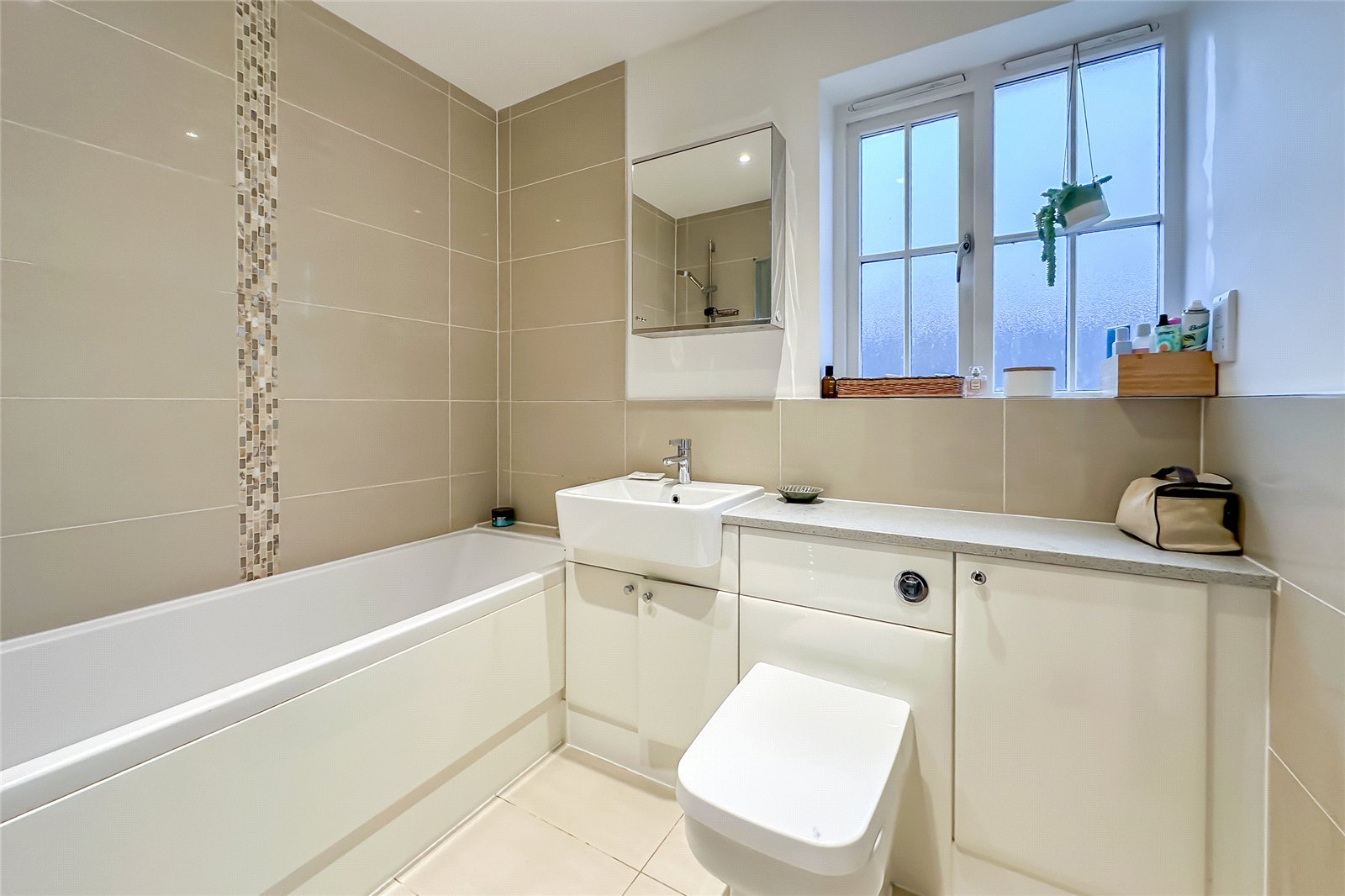 4 bed end of terrace house for sale in Pickford Road, Markyate, Hertfordshire, AL3 - Property Image 8